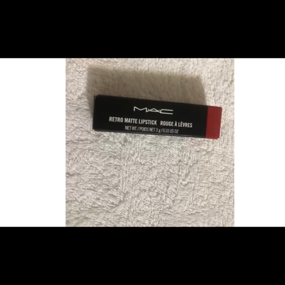 Mac Lipstick - Picture 3 of 6